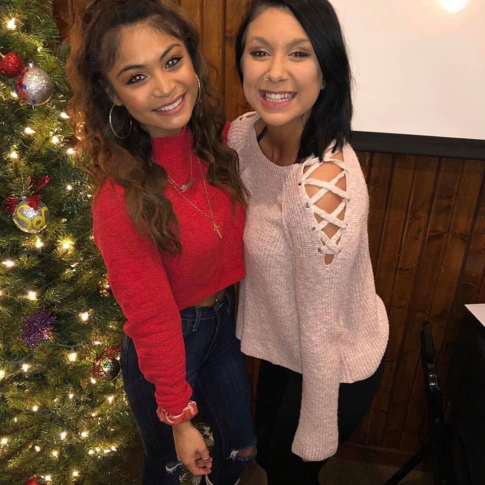 Meet your Posher, Alexis